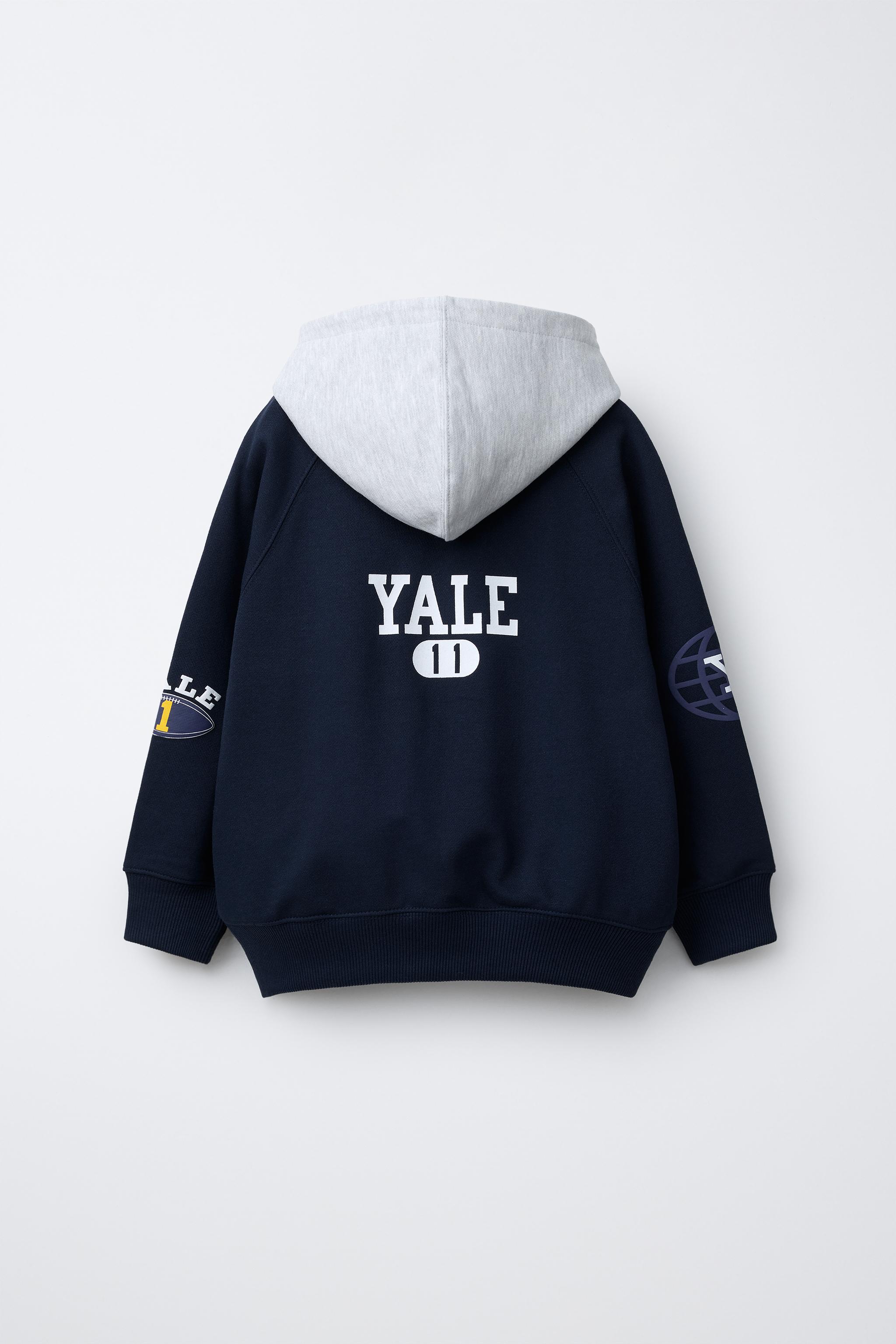 YALE UNIVERSITY™ HOODIE